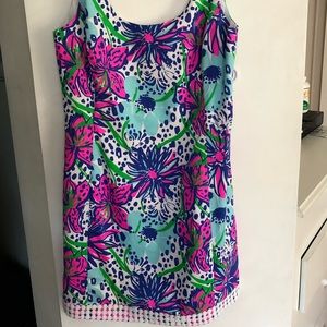 Lilly Pulitzer size 8